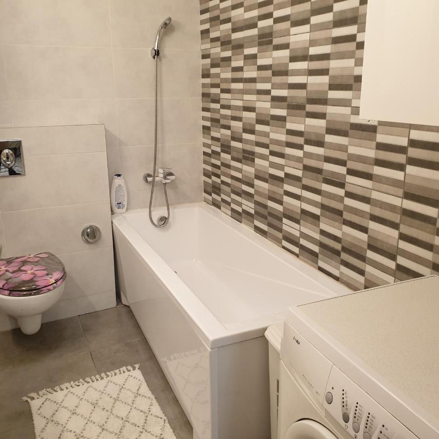 Carolina Sweet Apartament ออราแด ภายนอก รูปภาพ